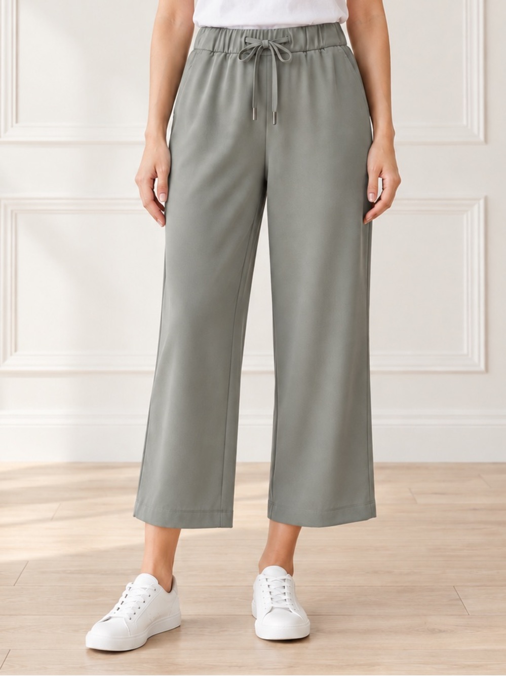 Lululemon On the Fly Pants Sz 4 Grey Sage Woven Wide Leg 7/8 Travel Athleisure